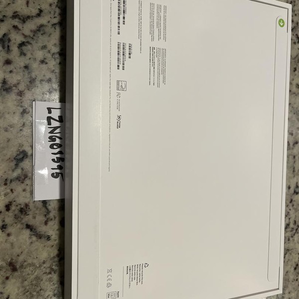 MacBook Pro 2024 - 16 inch - 1 TB, Silver, 64 GB, Apple M4 Max 16-core