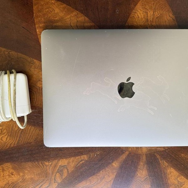 MacBook Air 2020 - 13 inch - 256 GB, Silver, 16 GB, Apple M1