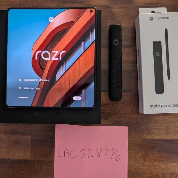 Motorola Razr Fold - Unlocked, 512 GB, PANTONE Blackened Blue