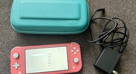 Mint
													Nintendo Switch Lite - Coral, photo 3 of 17