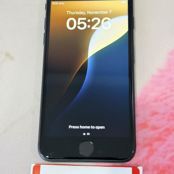 Apple iPhone SE 2nd Gen 2020 - Unlocked, 128 GB, Black, A2275
