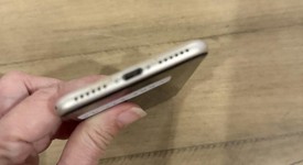 Good
													Apple iPhone SE 3rd Gen 2022 - Unlocked, Starlight, 128 GB, A2595, photo 4 of 7