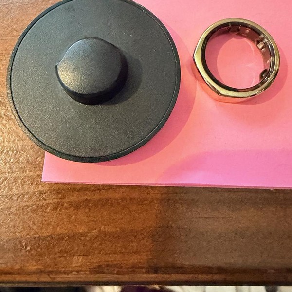 Oura Ring Gen 3 - Gold, Size 8, Heritage