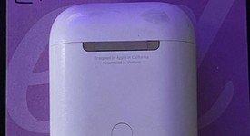 Used
													Apple AirPods 2nd Gen - Lightning Case, photo 3 of 5