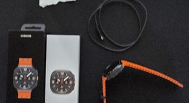 Mint
													Samsung Galaxy Watch Ultra - Unlocked, Gray, SM-L705U, 47mm, photo 4 of 4