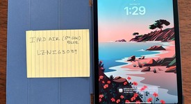 Mint
													Apple iPad Air 5th Gen - Wi-Fi, Blue, 64 GB, A2588, photo 1 of 8