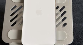 Mint
													Apple iPhone Air - Unlocked, Cloud White, 256 GB, A3260, photo 3 of 3