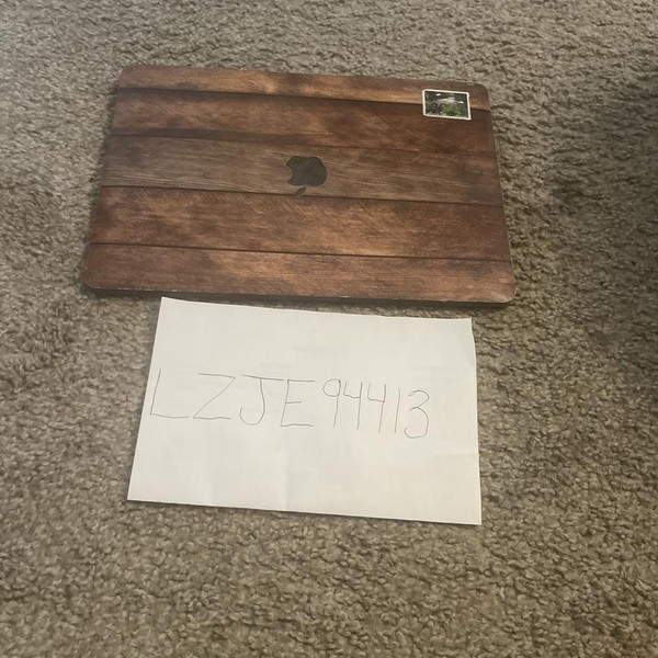 MacBook Pro 2019 - 13 inch - 1 TB, Gray, 16 GB, Intel Core i7