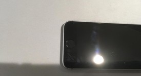 Good
													Apple iPhone SE 1st Gen 2016 - AT&T, Grey, 64 GB, A1662, photo 3 of 10