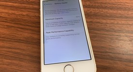 Good
													Apple iPhone SE 1st Gen 2016 - Unlocked, Gold, 64 GB, A1662, photo 2 of 4