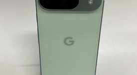 Good
													Google Pixel 9 - Unlocked, Wintergreen, 128 GB, 12 GB, G2YBB, photo 4 of 4