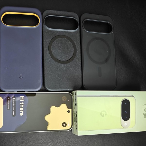 Google Pixel 10 - Unlocked, 128 GB, Lemongrass, GLBW0