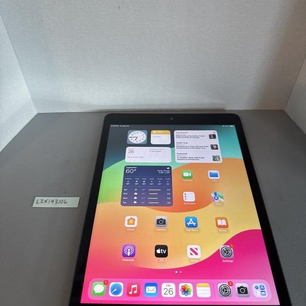 Apple iPad 8th Gen - Wi-Fi, 32 GB, Gray, A2270