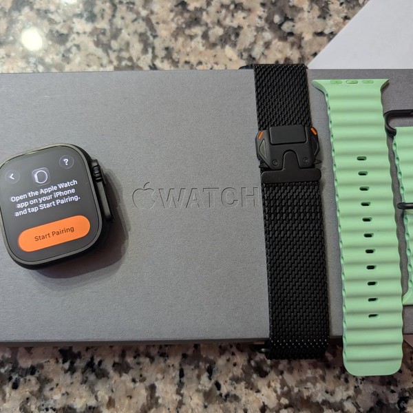 Apple Watch Ultra 3 49mm - Unlocked, Black, A3281