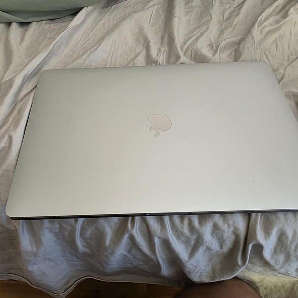 MacBook Pro 2019 - 16 inch - 2 TB, Gray, 64 GB, Intel Core i9