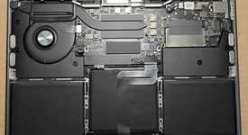 Good
													MacBook Pro 2017 (No Touch Bar) - 13" - I5, Gray, 256 GB, 16 GB, photo 1 of 23