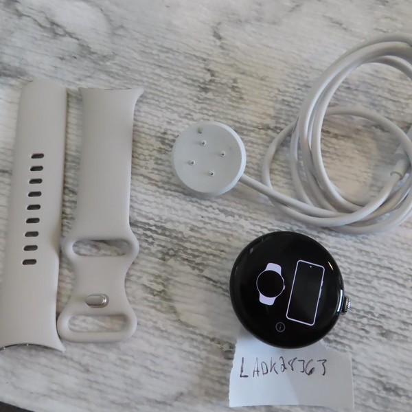 Google Pixel Watch 3 - Unlocked, Silver, 41mm, LTE