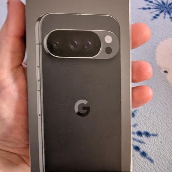 Google Pixel 10 Pro - Unlocked, 128 GB, Obsidian, G4QUR