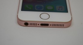 Good
													Apple iPhone SE 1st Gen 2016 - Unlocked, Rose Gold, 32 GB, A1723, photo 4 of 12
