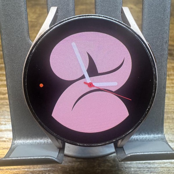 Samsung Galaxy Watch4 - Unlocked, Gold, 40mm