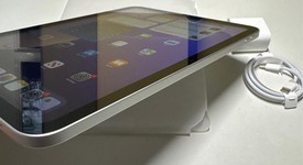 Mint
													Apple iPad 10th Gen - Wi-Fi, Silver, 64 GB, A2696, photo 3 of 6