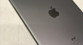 Mint
													Apple iPad Air - Wi-Fi, Gray, 16 GB, photo 5 of 7