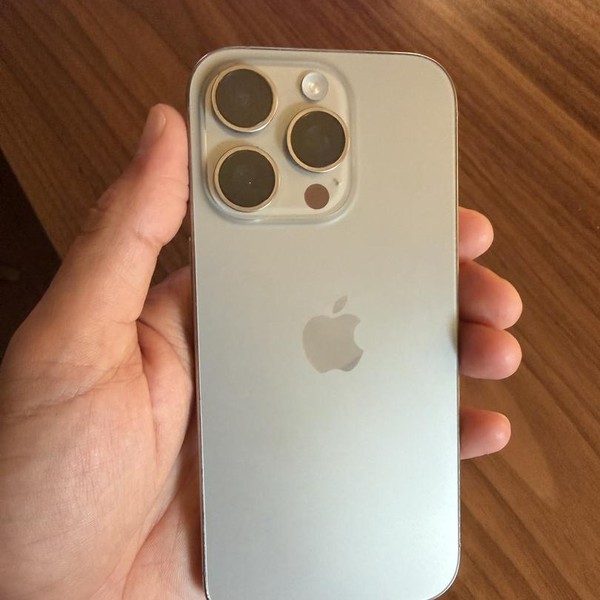 Apple iPhone 16 Pro - Unlocked, 1 TB, Natural, A3083