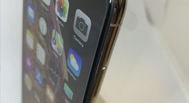 Mint
													Apple iPhone Xs Max - Sprint, Gold, 64 GB, A1921, photo 2 of 7