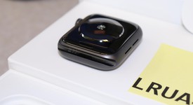 Mint
													Apple Watch Series 4 40mm - Gray, A1977 - GPS, Aluminum, photo 4 of 7
