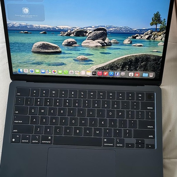 MacBook Air 2024 (M3) - 13 inch - 256 GB, Midnight, 8 GB, Apple M3, 8-core GPU