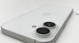 Good
													Apple iPhone 16 - Unlocked, White, 128 GB, A3081, photo 4 of 5