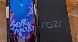 Good
													Motorola Razr Plus (2025) - Unlocked, PANTONE Mocha Mousse, 256 GB, 12 GB, photo 1 of 10