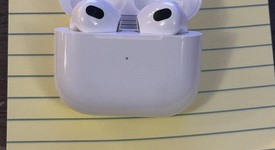 Used
													Apple AirPods 3rd Gen - MagSafe Case, photo 6 of 6