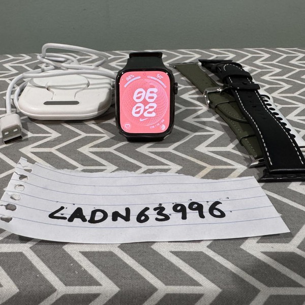 Apple Watch Series 8 45mm - Unlocked, Graphite, A2774 - Cellular, Stainless