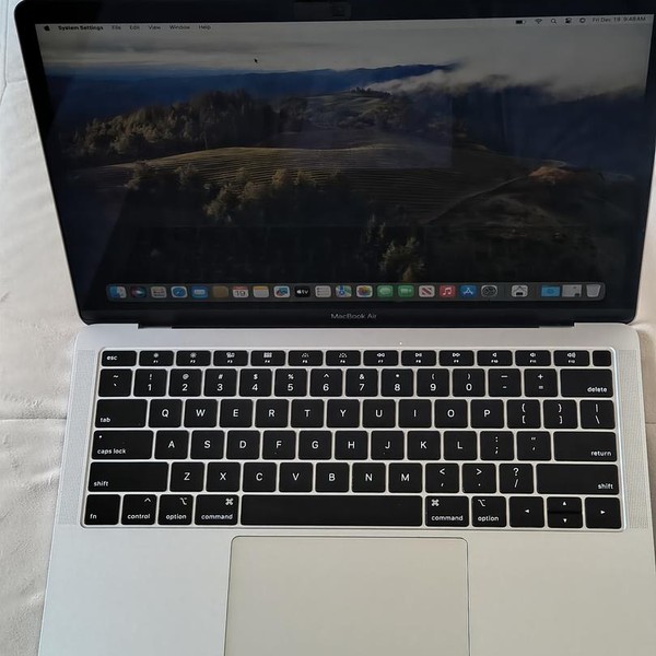 MacBook Air 2019 - 13 inch - 128 GB, Silver, 8 GB, Intel Core i5