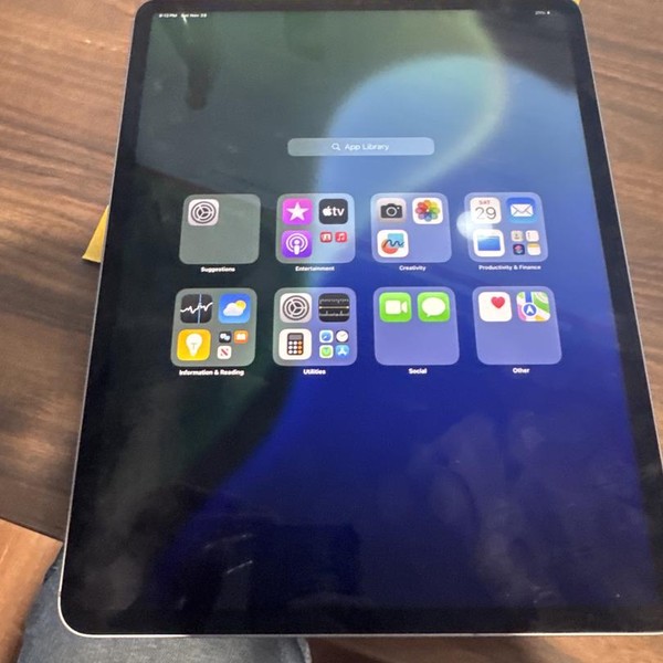 Apple iPad Pro 12.9 inch 6th Gen 2022 - Unlocked, 128 GB, Silver