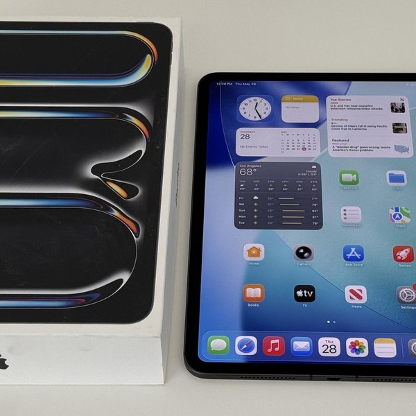 Apple iPad Pro 11 inch (M4) 2024 - Unlocked, 256 GB, Black, 8 GB, A2837, Standard Glass