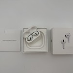 Used Apple AirPods (4th Gen) - Active Noise Cancellation