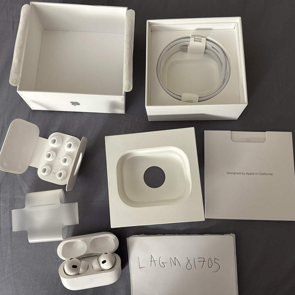 Apple AirPods Pro 2 - USB-C