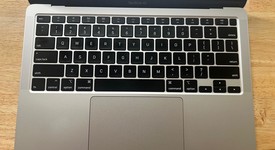 Good
													MacBook Air 2020 - 13" - I5, Silver, 256 GB, 8 GB, photo 3 of 12