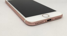 Good
													Apple iPhone 7 - Sprint, Rose Gold, 32 GB, A1660, photo 5 of 12
