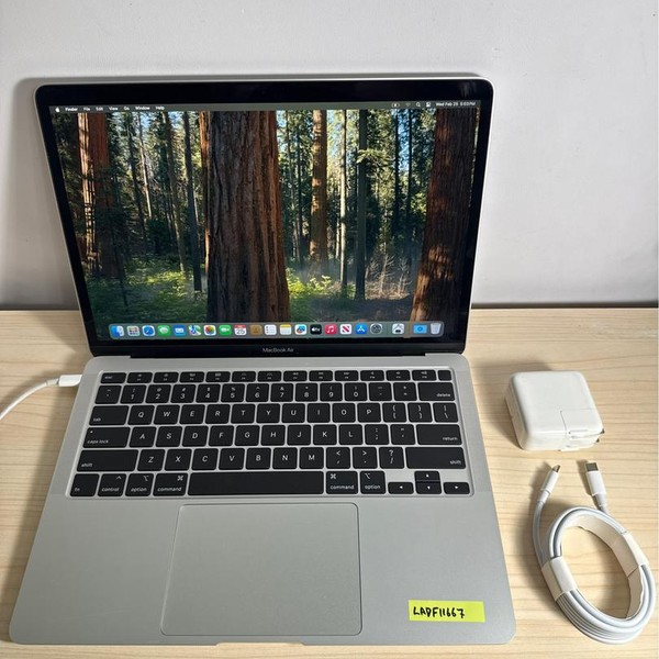 MacBook Air 2020 - 13 inch - 128 GB, Silver, 8 GB, Intel Core i3