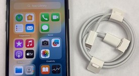 Mint
													Apple iPhone SE 3rd Gen 2022 - Unlocked, Midnight, 64 GB, A2595, photo 1 of 9