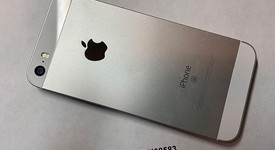 Good
													Apple iPhone SE 1st Gen 2016 - AT&T, Silver, 64 GB, A1662, photo 2 of 2