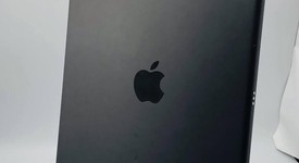 Good
													Apple iPad 7th Gen - Unlocked, Gray, 128 GB, A2200, photo 2 of 6