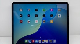 Mint
													Apple iPad Pro 12.9" 5th Gen 2021 - Unlocked, Gray, 128 GB, photo 2 of 3