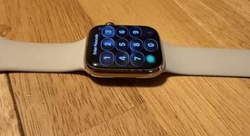 Mint
													Apple Watch Series 8 45mm - Unlocked, Gold, A2774 - Cellular, Stainless, photo 5 of 5