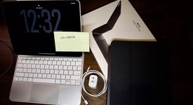 Good
													Apple iPad Pro 13" (M4) 2024 - Unlocked, Silver, 2 TB, 16 GB, A2926, Standard Glass, photo 2 of 37