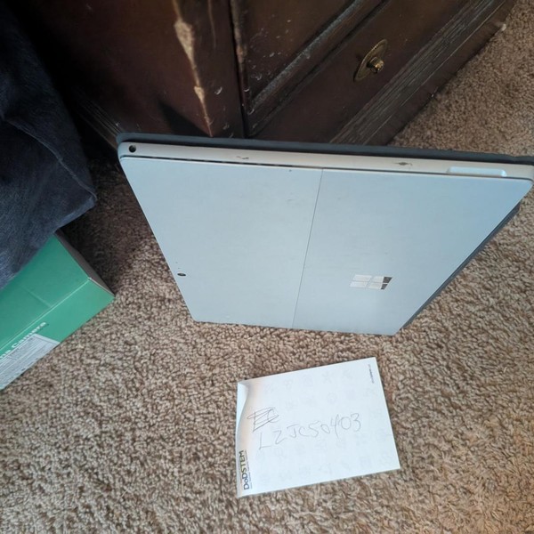 Microsoft Surface Pro 7 - 256 GB, Platinum, 8 GB, Intel Core i5