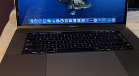 Good
													MacBook Pro 2016 (With Touch Bar) - 15" - Gray, 512 GB, 16 GB, photo 1 of 6